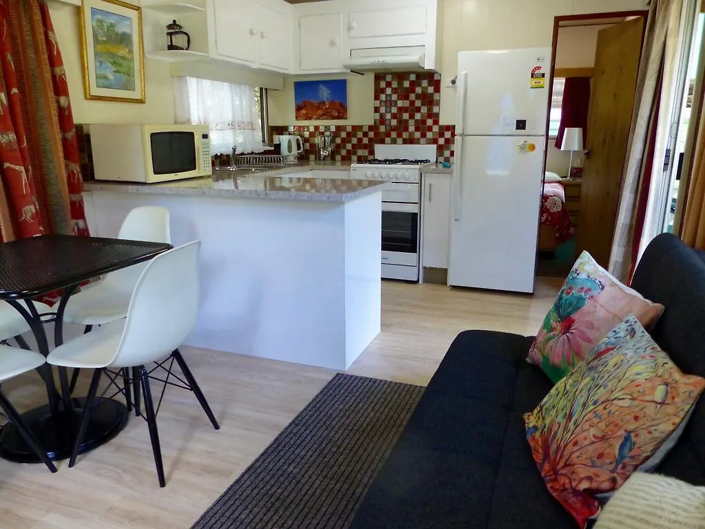Lake Eacham Tourist Park & Cabins